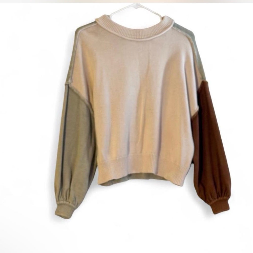 Forever 21 Color block Sweater - Picture 2 of 5